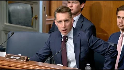 Hawley Calls On Congress To Establish Age Verification For AI Chatbots
