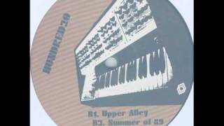 Hundred20 - Upper Alley