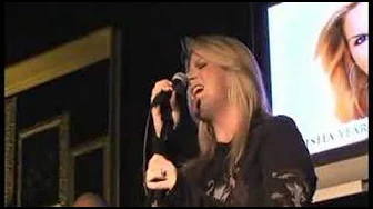 Trisha Yearwood - She's In Love With The Boy Trisha Yearwood - She's In Love With The Boy