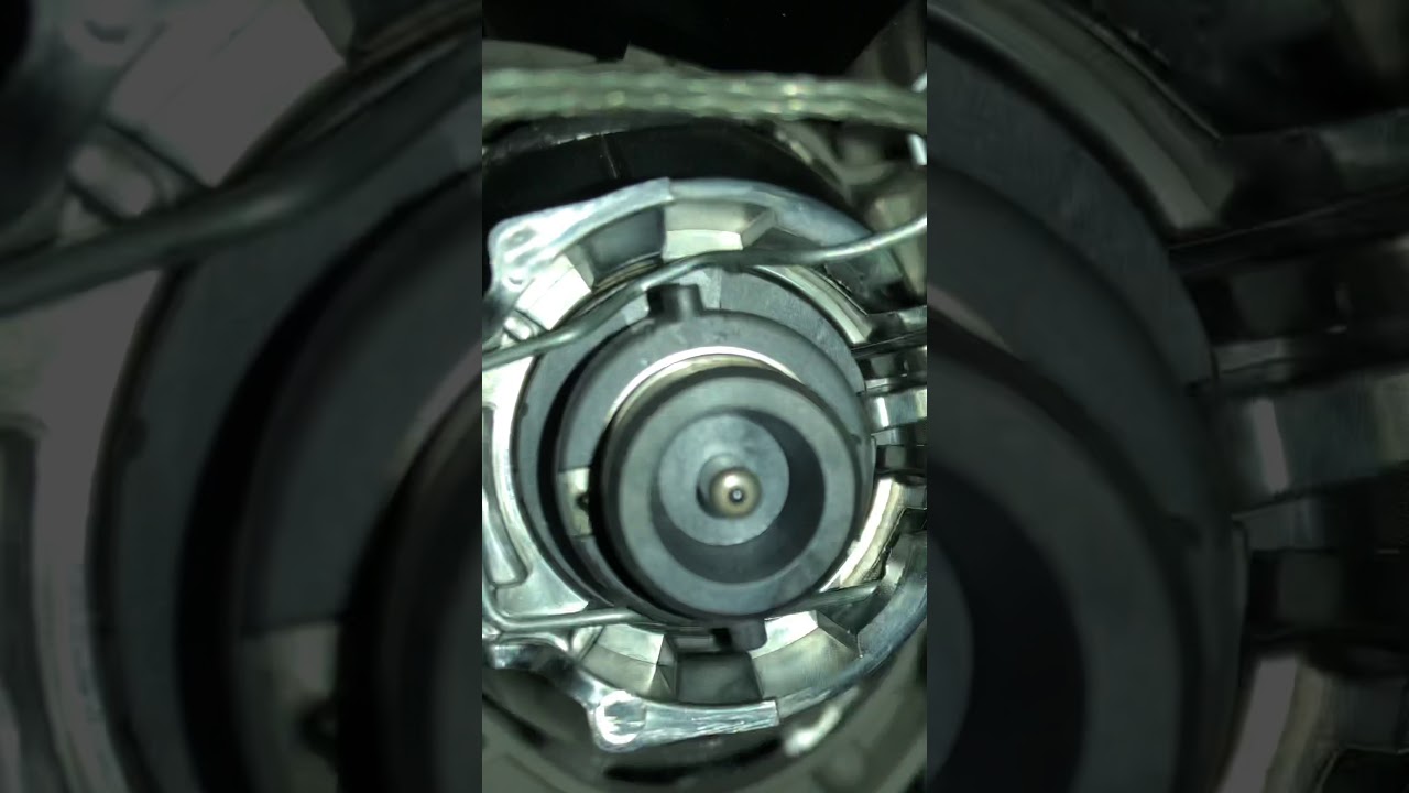 Mazda CX-9 2008 Low Beam lightbulb replacement - YouTube
