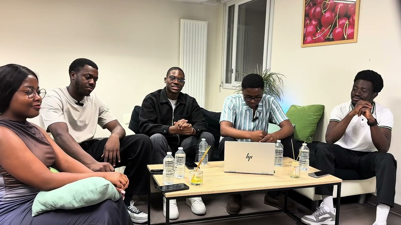 Le Parcours des étudiants étrangers en France lors de la recherche d’alternance et le premier CDI 🇫🇷