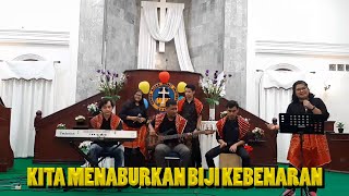 Kita Menaburkan Biji Kebenaran - Lagu Rohani