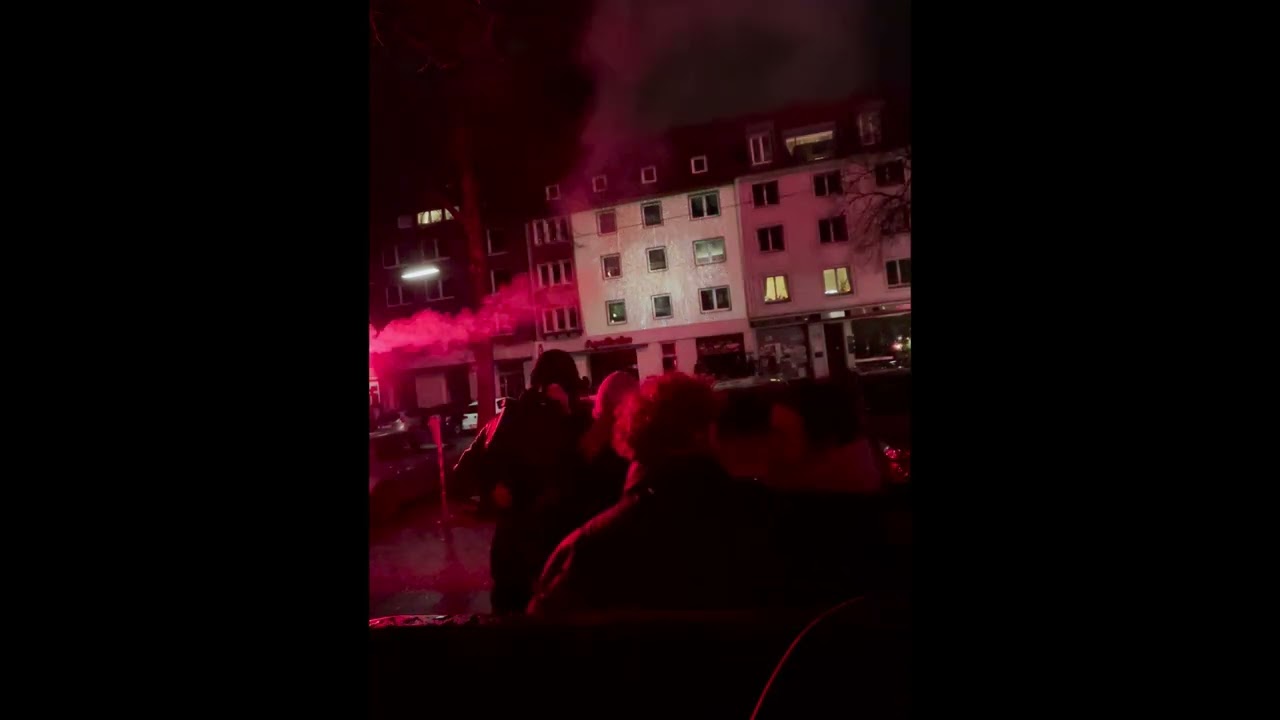 3.2.4_Silvester // Guerilla Projection Mapping Case Study