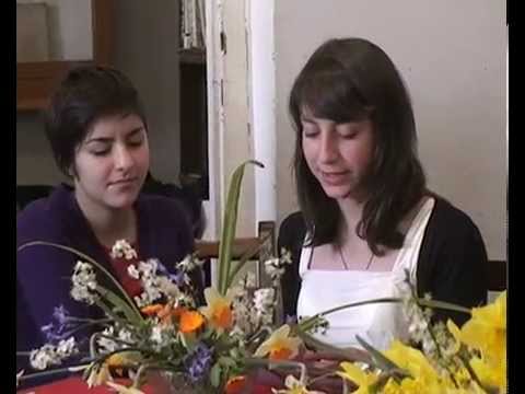 საბავშო ბიბლიოთეკის მკითხველებმა საზოგადოებას გაზაფხულის დადგომა მიულოცეს