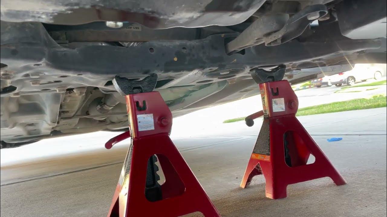 Volkswagen Jack points shown on a 2012 passat YouTube