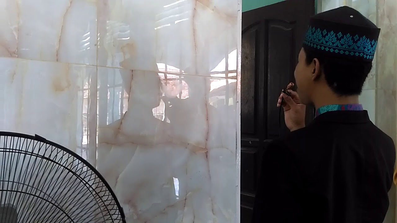 ADZAN QORI SYAMSURI bikin nangis jamaah !!