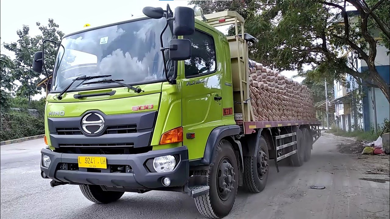 BERTEMU HINO FLX 260JW TERBARU |  Hunting Truk Semen di Tuban