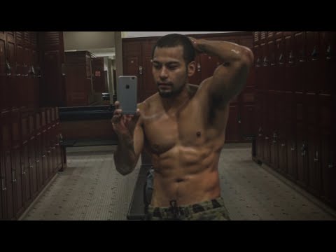 Aesthetics flexing muscles workout coming back stronger musculo I ejercicio