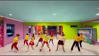 WAKA WAKA BY SHAKIRA ( YOUNGLEX REMIX) || ZUMBA || DANCE FITNES || CHOREO JERA RAMLAN🔥