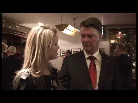 Achter de schermen bij Louis van Gaal in AZ stadion 2008