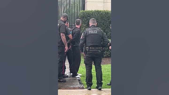 Man arrested outside Drake's Toronto mansion day after guard shot in drive-by shooting