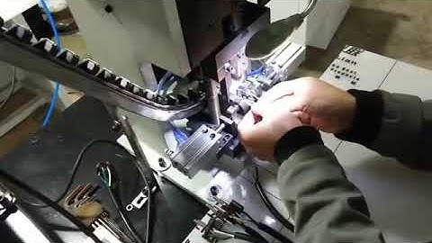 power cord CEE7 2 pole plug Crimping Insert crimping machine to connect cable conductors to pins