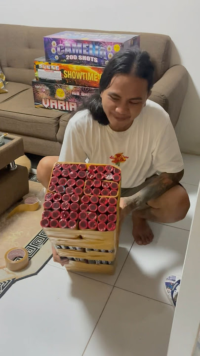 Cheap firecrackers look like they cost millions 🤩 #happynewyear2024 #newyearfireworks