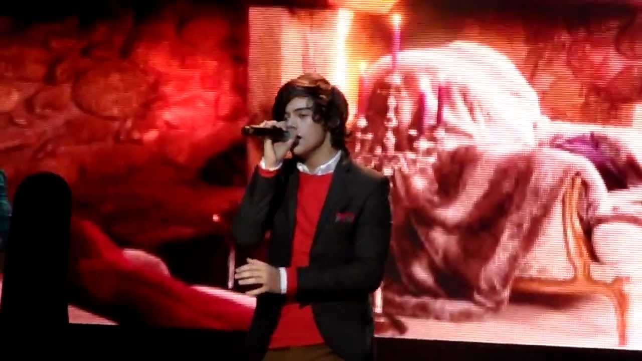 One Direction - Save You Tonight Live in Wolverhampton