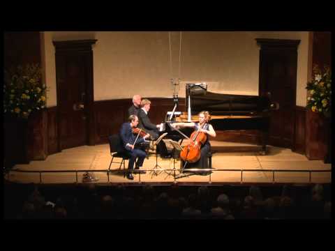 Rachmaninov - Vocalise (Leonore Piano Trio)