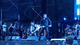 Converge - No Light Escapes + Hell To Pay (live @ OFF Festival 2012)