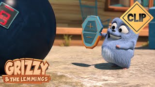 🎳Les Lemmings jouent au Bowling🐻 - Grizzy & les Lemmings Resimi