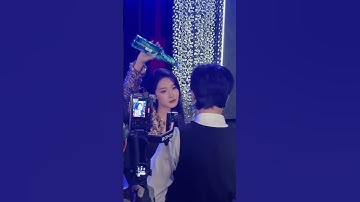 Please do not imitate the filming scene. All props are Youtube assistant. YOU assistant.