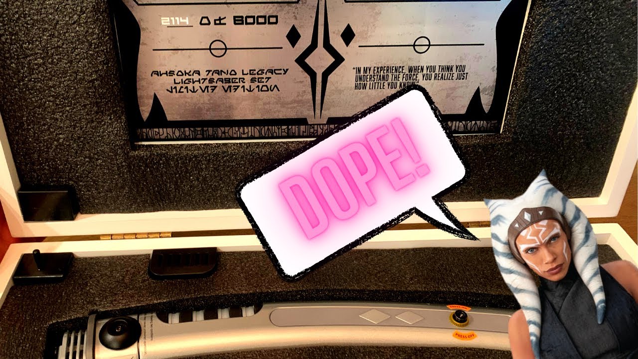 Ahsoka Tano LIMITED EDITION Legacy Lightsaber Unboxing!