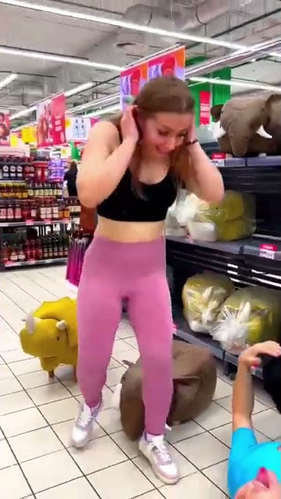 Face sitting😳#shorts #viral #qylek #shorts