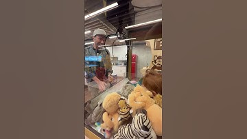 Mark Rober CAUGHT Adley!! Adley & her friends visit CRUNCH LABS & test science experiments! #shorts