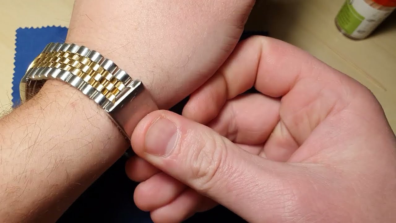 How to Size a Rolex Watch Bracelet — The English Watch