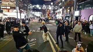 SATURDAY SINCHON STREET ABLUE. SEOUL, KOREA. FREEDOM OF ASSEMBLY IS CONSTITIONAL RIGHT.