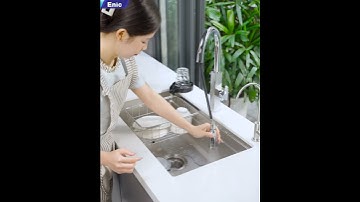 Bồn rửa chén lắp âm gọn gàng, đầy đủ tiện nghi, bừng sáng cả căn bếp nhà mình đây