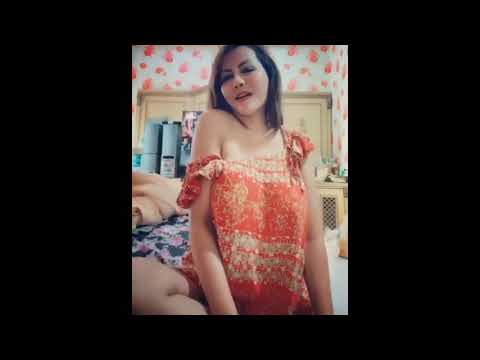 Nita thalia hot,..hampir buka baju