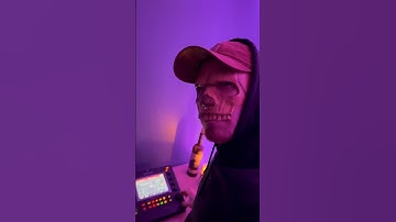 Sampling with the MPCLIVE2 🔥 Beat making Video #shorts