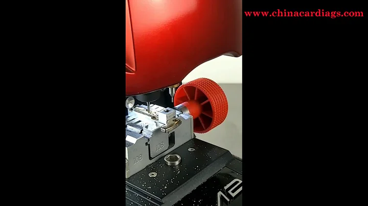 How to use 2M2 Magic Tank Key Cutting machine for Honda HU64