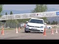 Volkswagen Golf 2017 - Maniobra de esquiva (moose test) y eslalon | km77.com