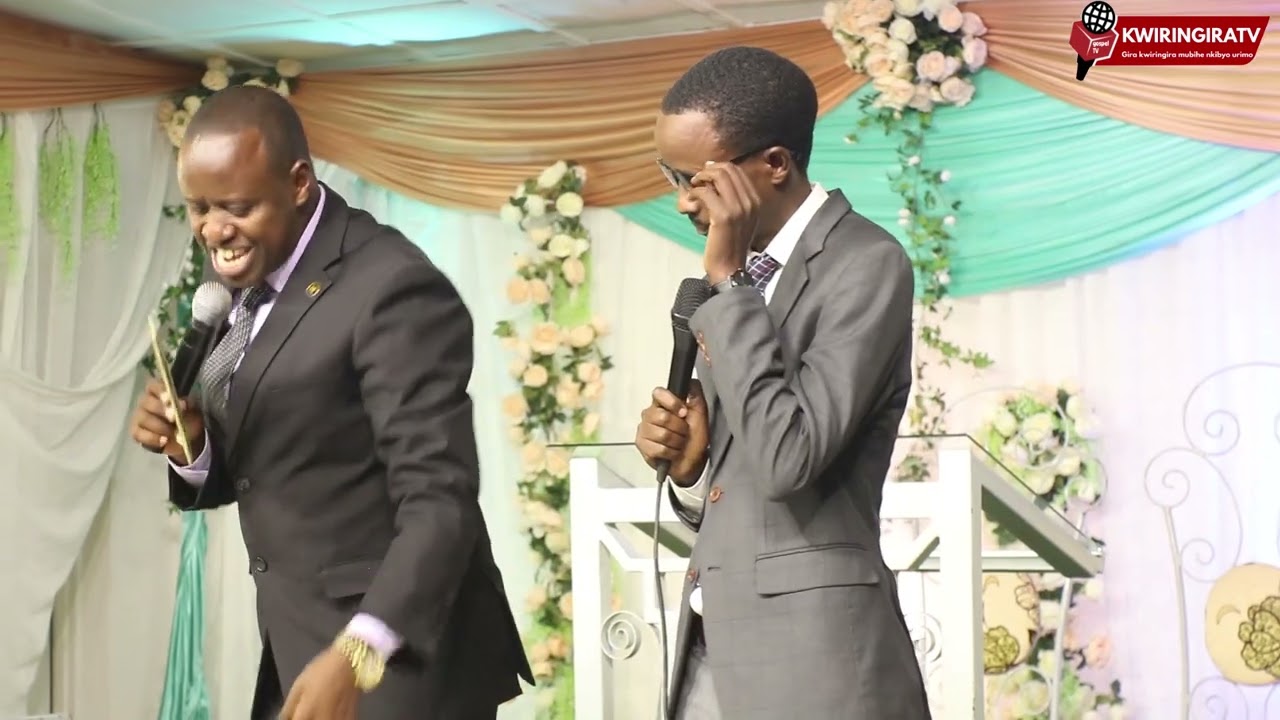 Pastor Mukara: “Mbese ko inzira zijyayo ari nyinshi, iyukuri niyihe?”/ikinyoma karundura kuri Noheri