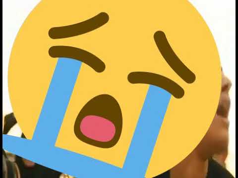 بيبكي فيه كل شيء الا عنيه