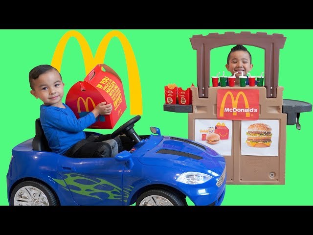 McDonald's Happy Meal Drive Thru Pretend Play With CKN class=