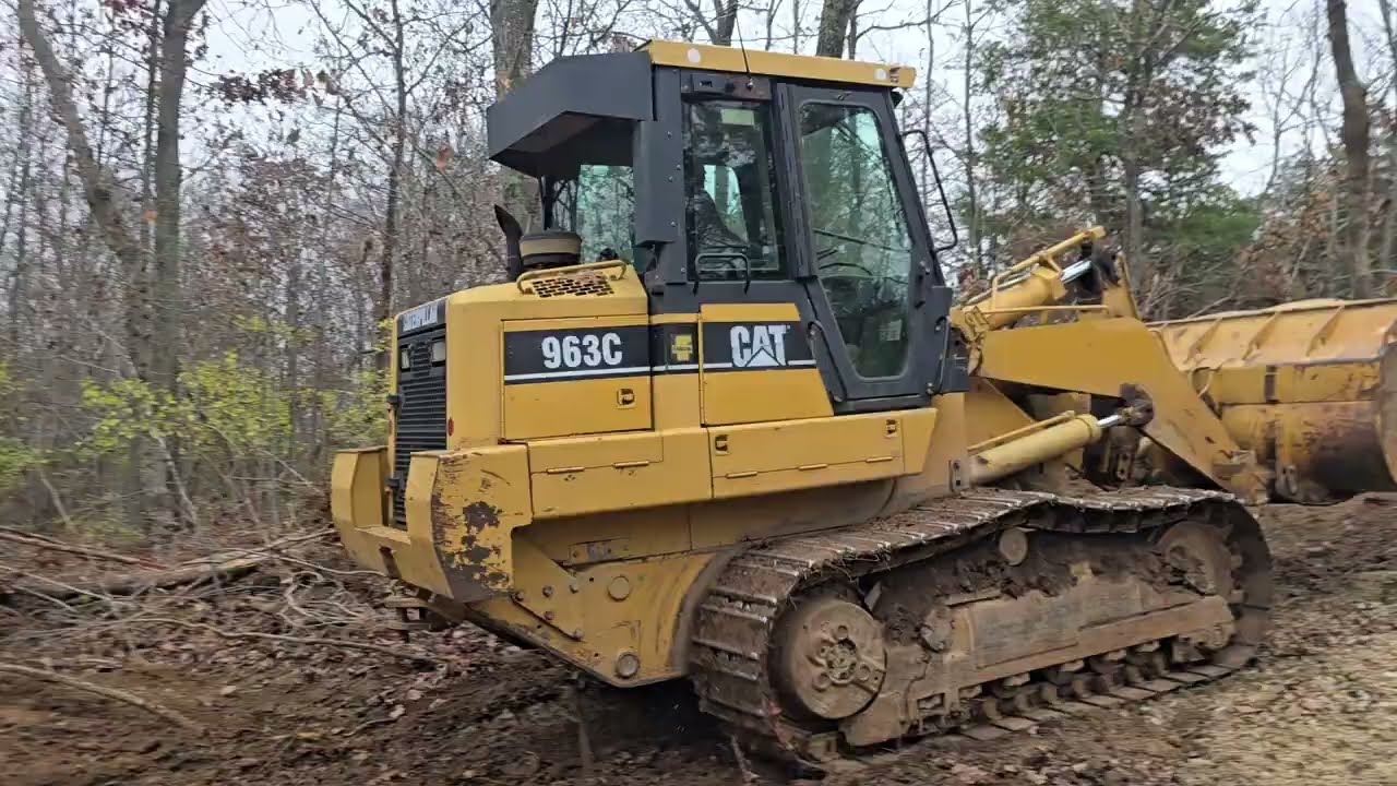 2004 Caterpillar 963C Trackloader  | Sexton Auctioneers December 2025 Online Equipment Auction