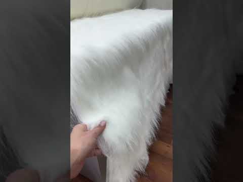 Штучне Біле Хутро (Довгий Ворс), видео 1