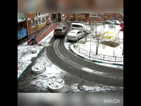 Водитель и клумба. Картина маслом.