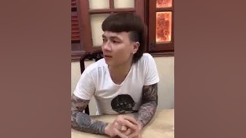 Khá bảnh khóc như trẻ con tại công an