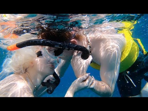 I KISSED MY CRUSH UNDERWATER IN HAWAII.. (EPISODE 4)