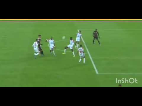 لقطة اعتداء التكناوتي على لاعب الجيش تصرف لا رياضي كنت في غنى عنه يا أحمد رضا