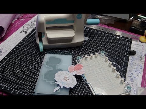 We R Memory Keepers® Mini Evolution™ Die Cut Machine Kit