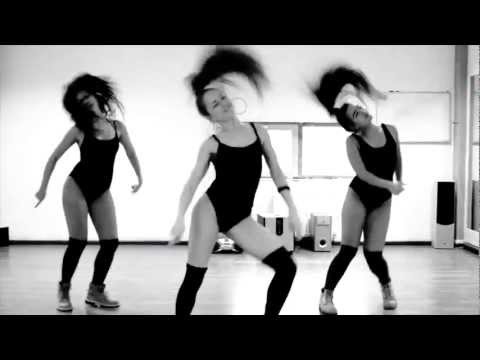 Single Ladies dance by UA girls