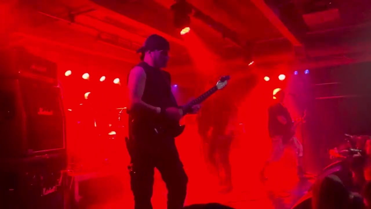 Discharge - The Nightmare Continues - YouTube