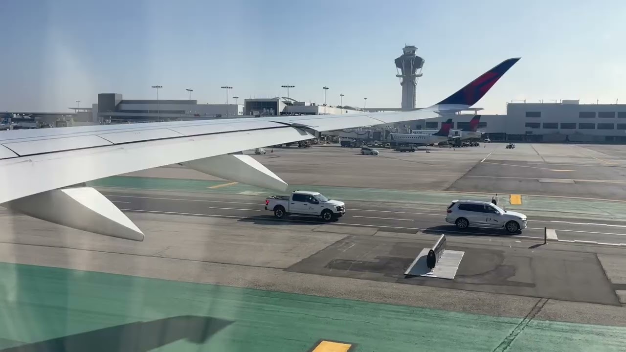 Delta Air Lines A350-900 Taxi & Departure from Los Angeles Int’l Airport
