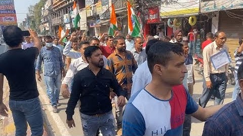 Daily wagers take out rally in protest