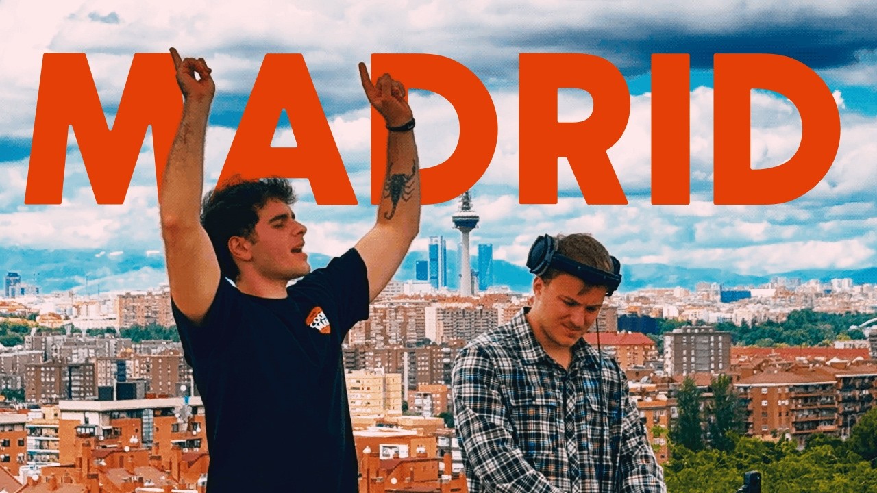 PascFrenk playing a live house set on a rooftop overlooking Madrid