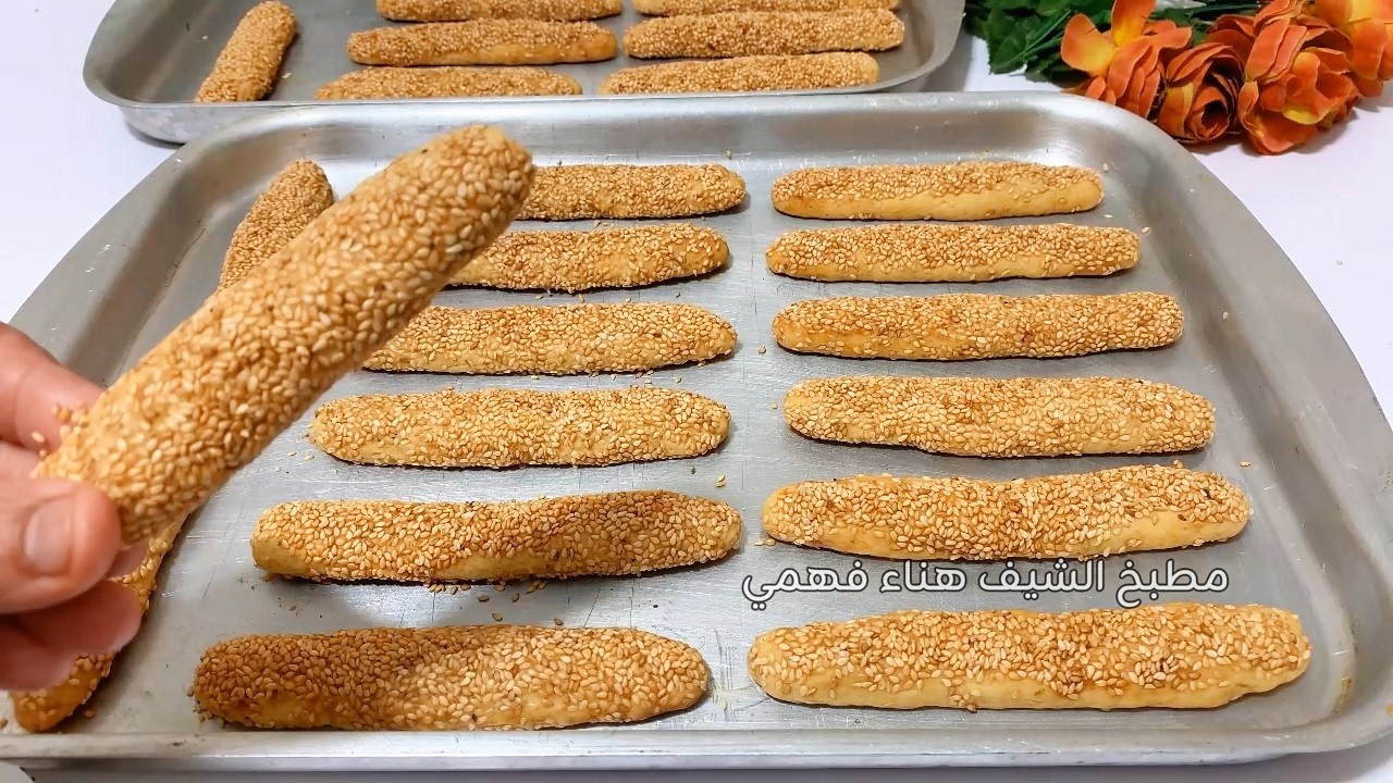 بسكوت صيامي وعامل نفسة بقسماط😂بدون بيض ولالبن ❌بسكوته بشويه دقيق وزيت