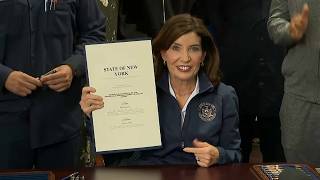 WATCH: Gov. Hochul holds press conference on lowering auto insurance costs | NBC New York