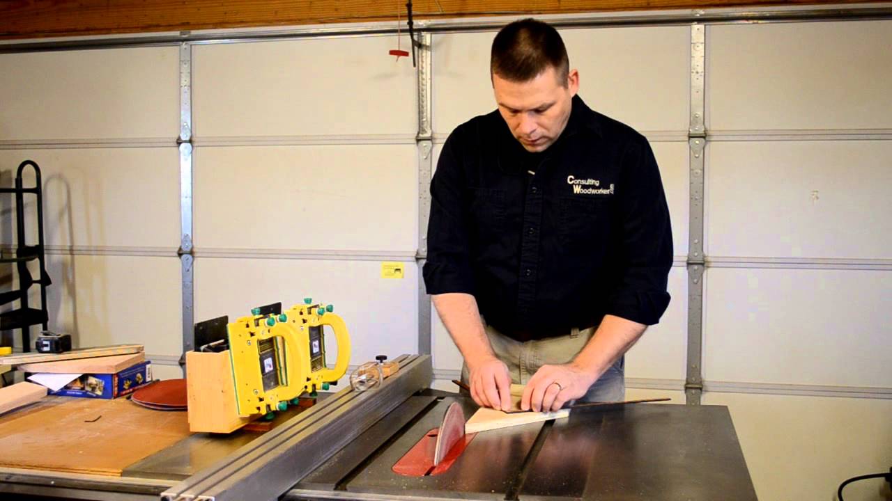 Make a Miter Slide for Your Table Saw.mpg YouTube